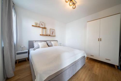 Kropeliner-Tor-Vorstadt Appartement | Möbliertes Wohnen - Margarete