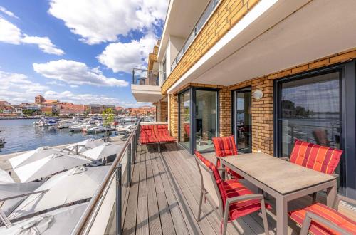 Muritz Appartement | Müritzoase - Apartment mit Infrarot-Kabine & Müritzblick in der Hafenresidenz