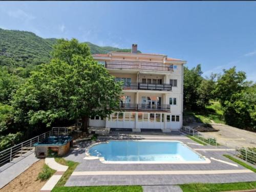 Prcanj Appartement | M apartman