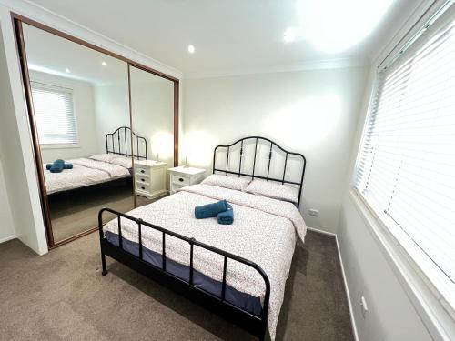 Winston Hills Maison | M Room