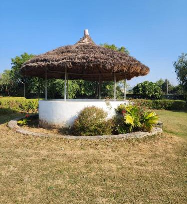 Talab Maison | maa omwati farmhouse