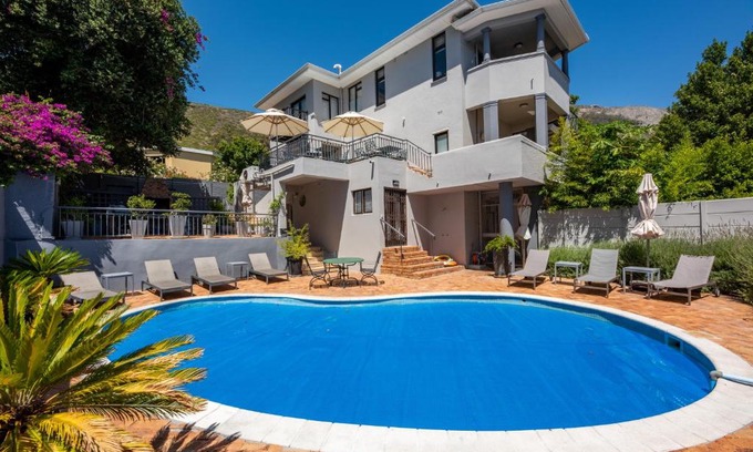 Fresnaye Maison | Maartens Guesthouse