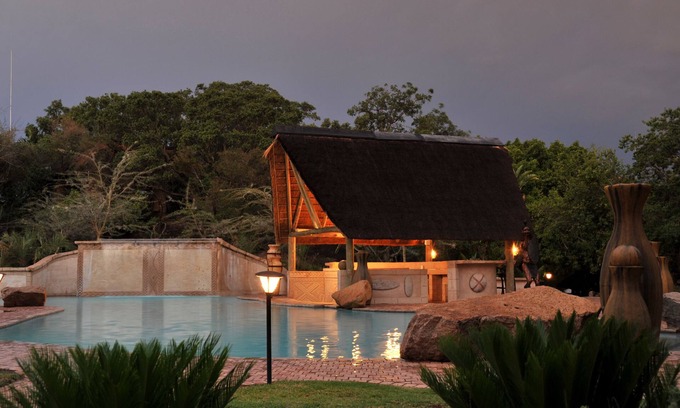 Leeupoort Cabine | Mabula Game Lodge