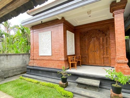 Taro Maison | Made Misi Homestay