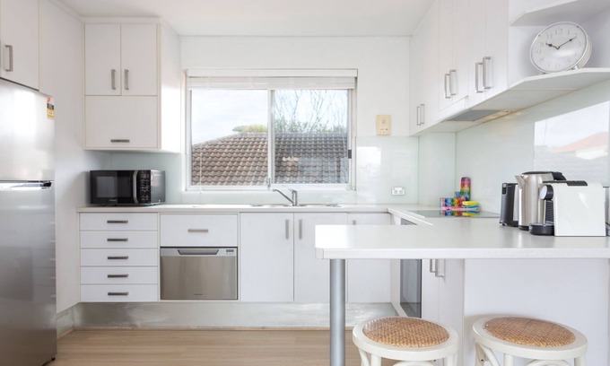 Dee Why Appartement | MadeComfy Trendy Apartment on Dee Why Beach