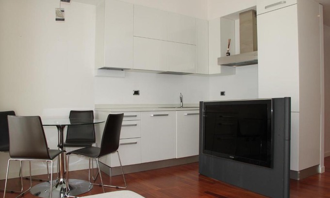 Garegnano Appartement | Maggiore Cozy Apartment