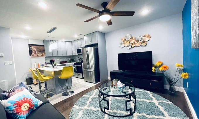 Graduate Hospital Appartement | Magic Gardens 1BD Apt in Center City