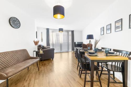 Gay Village Appartement | Magical - 2Bed Apartment- City Centre-Free Parking