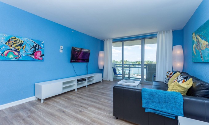 West Avenue Copropriété | MAGIC SKYLINE & BAYVIEW, CONDO FLAMINGO, COMMODITÉS DE RESORT À SOUTH BEACH