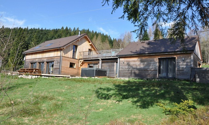 Gerardmer Chalet De Ski | Magnifique chalet Gerardmer bois 230m2 15 couchages jacuzzi proche piste ski