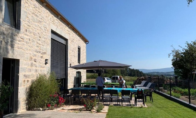 Le Bacon Maison | Magnifique Gîte entre AUBRAC et MARGERIDE