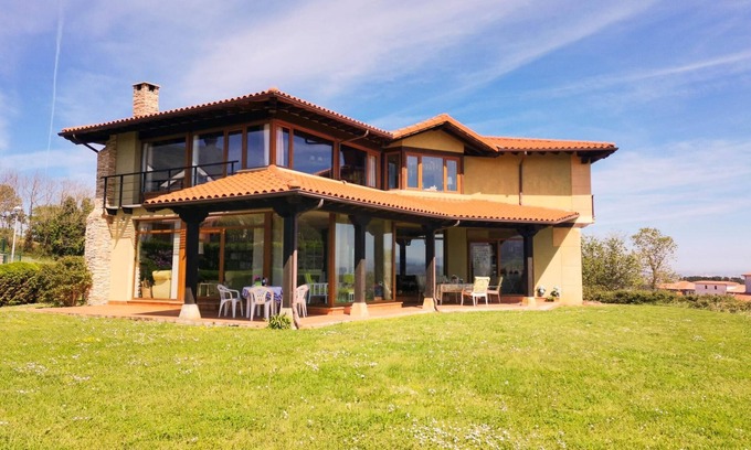 Escobedo Villa | Magnifique maison avec vue imprenable