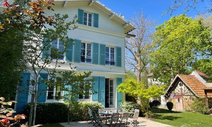 Le Vesinet Maison | Magnifique villa du Vésinet idéalement située (15mn de Paris)