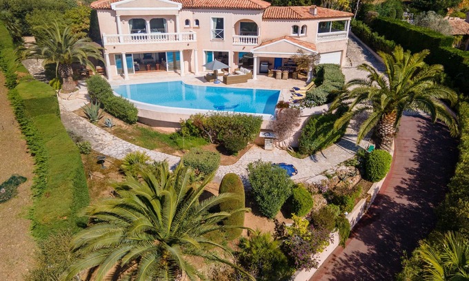 La Nartelle Villa | Villa de rêve luxueuse, vue mer, piscine à débordement