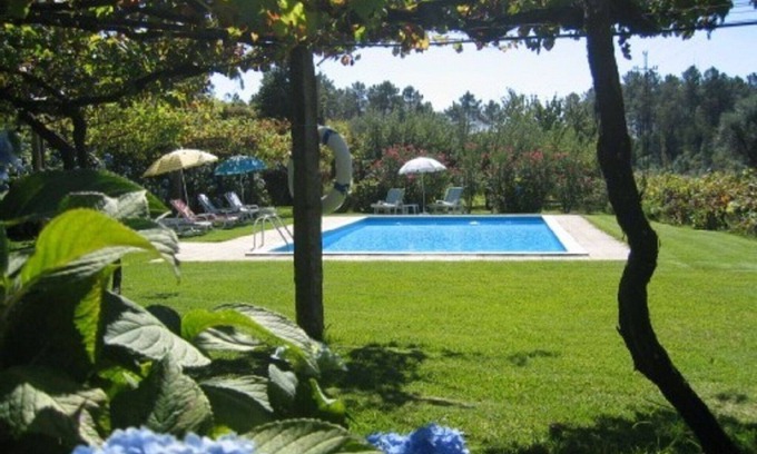 Cossourado Cottage | Magnifique maison en pierre avec jardin et espaces verts.