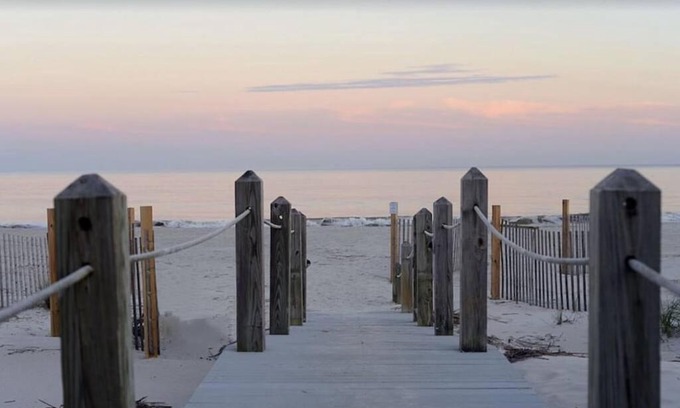 Daufuskie Island Villa | Magnificent Views w/ a Balcony