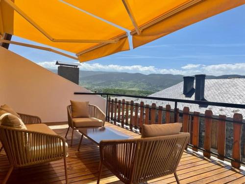 Puigcerda Appartement | Magnifico ático con vistas, parking y piscina