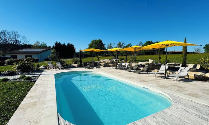 Saint-Martin-de-Gurson Villa | Dépaysement dans une belle villa avec piscine chauffée et sécurisée