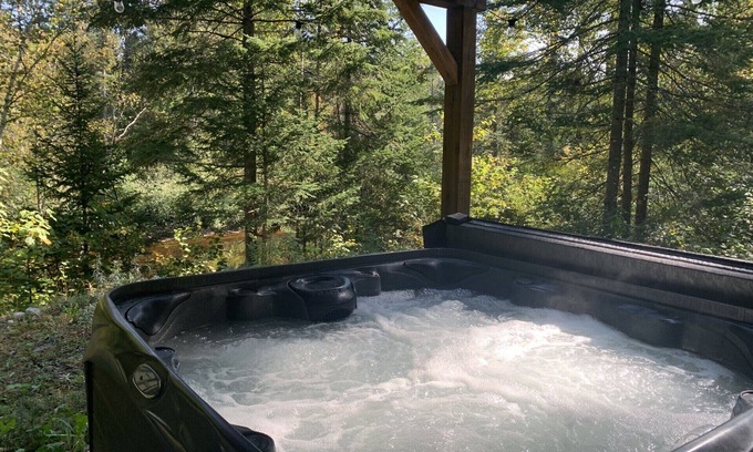 Mauricie Chalet De Ski | Magnifique Chalet En Bord De Rivière