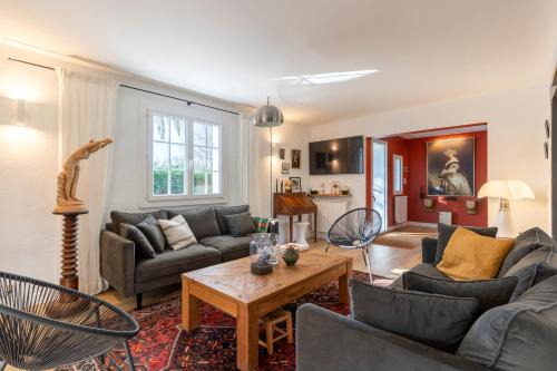 Biarritz Maison | Magnifique maison basque avec piscine 8 pers- Biarritz