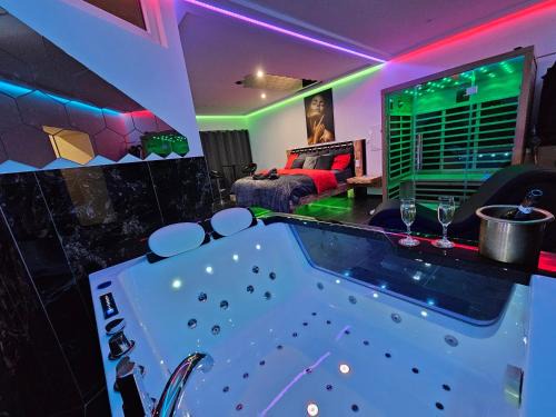 Differdange Appartement | Magnifique Suite Spa Luxembourg