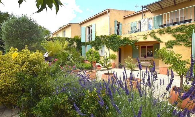 Pouzilhac Villa | Magnifique villa provençale avec piscine et jardin
