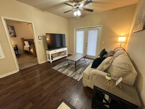 Tupelo Appartement | Magnolia Hideaway 1BD-1BA - Gym, Pool, BBQ Grill