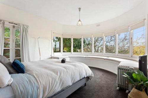 West Launceston Maison | Magnolia House: Near the Cataract Gorge & Parking