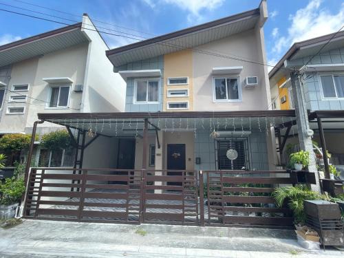 Angeles City Maison | Mago Nouveau Residence 3bdrm-3bath Subdivision