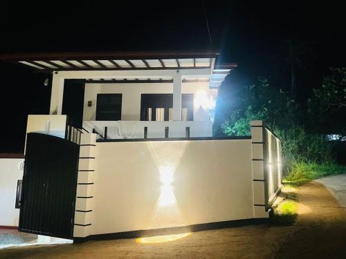 Midigama Appartement | Mahagedara