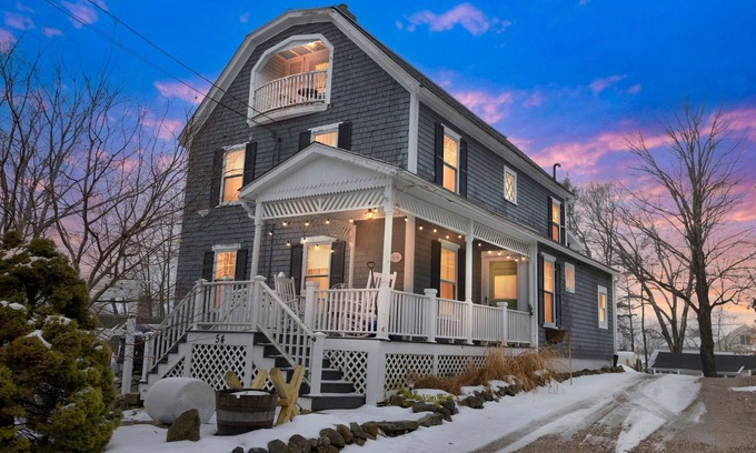 Wolfeboro Maison | Main House - 3 Story 5 Bed/ 3 Bath - Wolfeboro