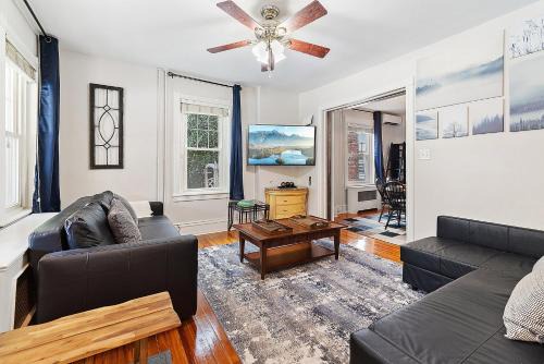 Bryn Mawr Appartement | Main Line Manor 3BR with King Beds & Patio & Backyard
