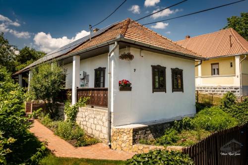 Fuzerradvany Appartement | Main Road Seven Vendégház