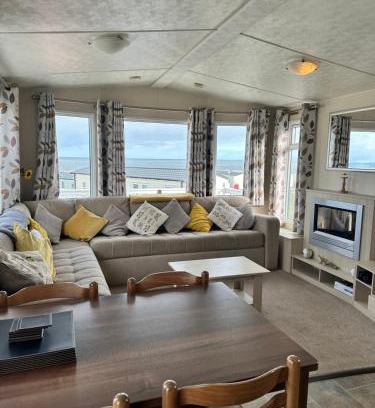 Crimdon Maison | Main South View A8 - Crimdon Dene Holiday Park