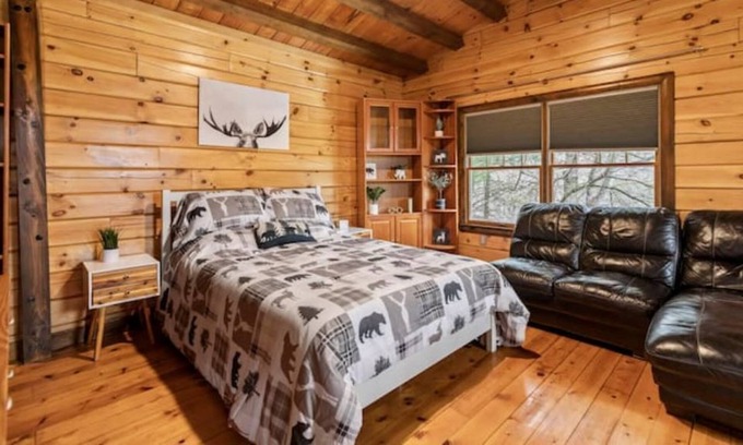 Windham Maison | Maine Bear Lodge Between Sebago Lake and Portland - Week Discounts Start Oct 26!