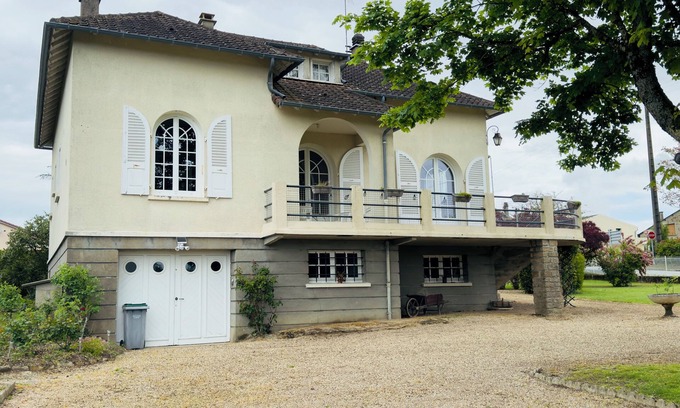 Saint-Sulpice-les-Feuilles Maison | Gîte de la petite FOURMY