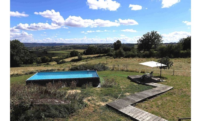 Saint-Gervais-sur-Couches Maison | Maison au calme avec vue et piscine