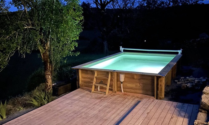 Turenne Maison | Maison à la ferme avec piscine et jaccuzi
