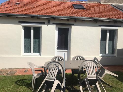 Fleury-les-Aubrais Maison | Maison à Orléans avec jardin