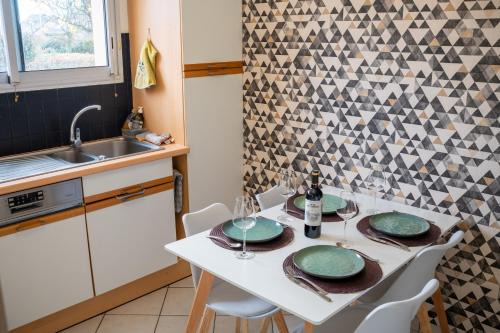 Laval Appartement | Maison, 3 ch, Proximité Gare,C Commercial,C ville
