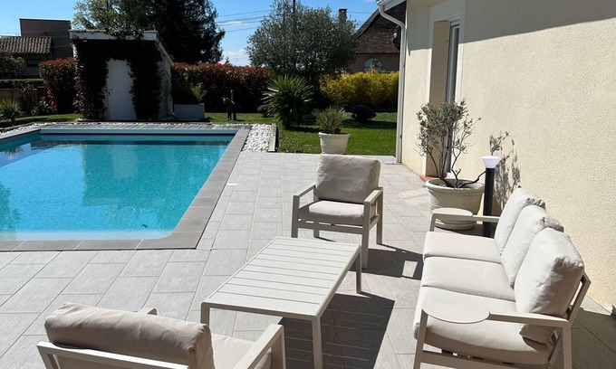 Lapeyrouse-Fossat Maison | Maison 8 Couchages Avec Piscine à Lapeyrouse Fossat