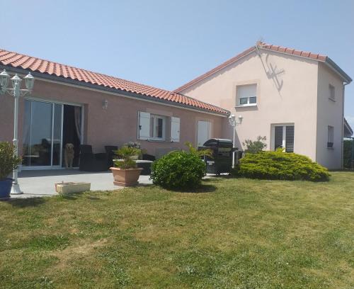 Valprivas Appartement | Maison a la campagne