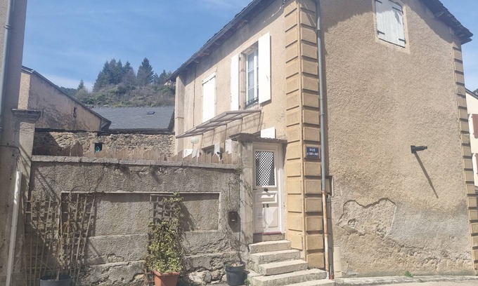 Meyrueis Maison | maison a louer calme en plein centre du village avec toutes les commodités