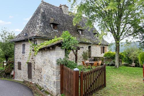 Senezergues Maison | Maison accueillante à Senezergues avec vue sur la montagne