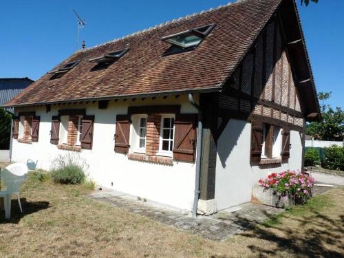 Salbris Maison | Maison accueillante à Salbris avec jardin clos et terrasse.