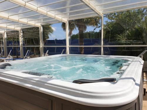Meursac Maison | Maison accueillante avec piscine à Meursac + Spa