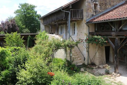 Milhac-de-Nontron Maison | Maison ancienne en Périgord, 10 personnes