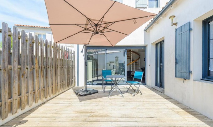 Angoulins Maison | Maison Angoulins: 6 Pers, Mer à 150m, WIFI, Terrasse, Équipée Bébé - FR-1-535-45