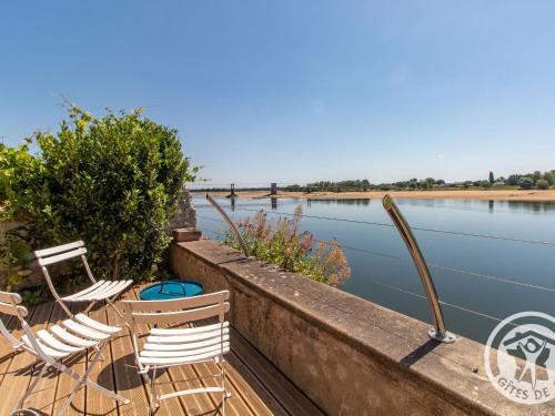 Ingrandes-Le Fresne sur Loire Maison | Maison Authentique sur 3 Niveaux avec Terrasse et Vue Loire - FR-1-622-38
