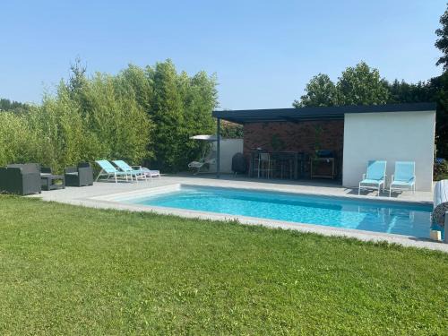 Carbonne Lit Et Petit-Déjeuner | Maison avec piscine, Ker Animheart